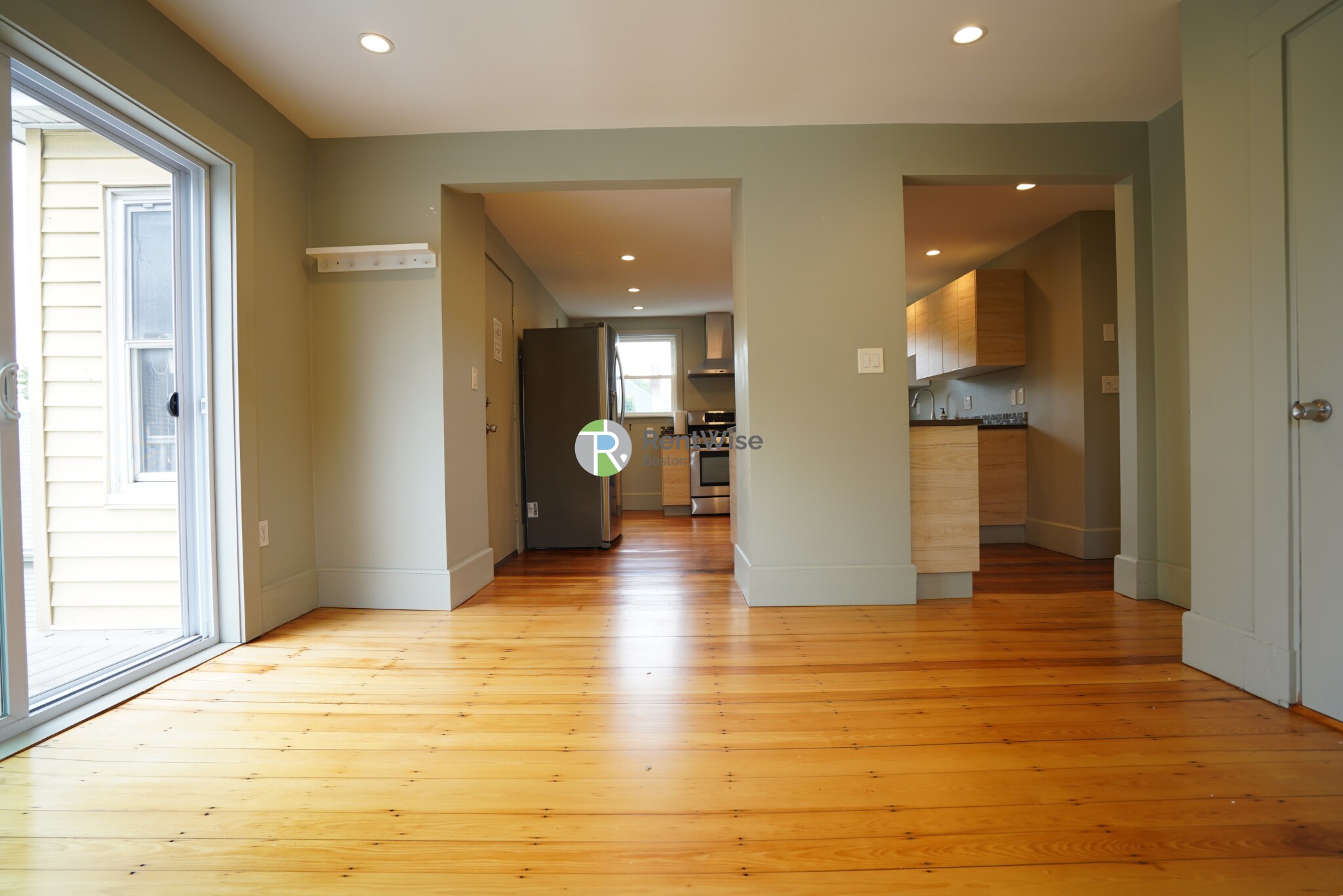 21 Plainfield St, Jamaica Plain