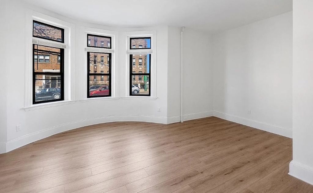 868 Huntington Ave, Mission Hill