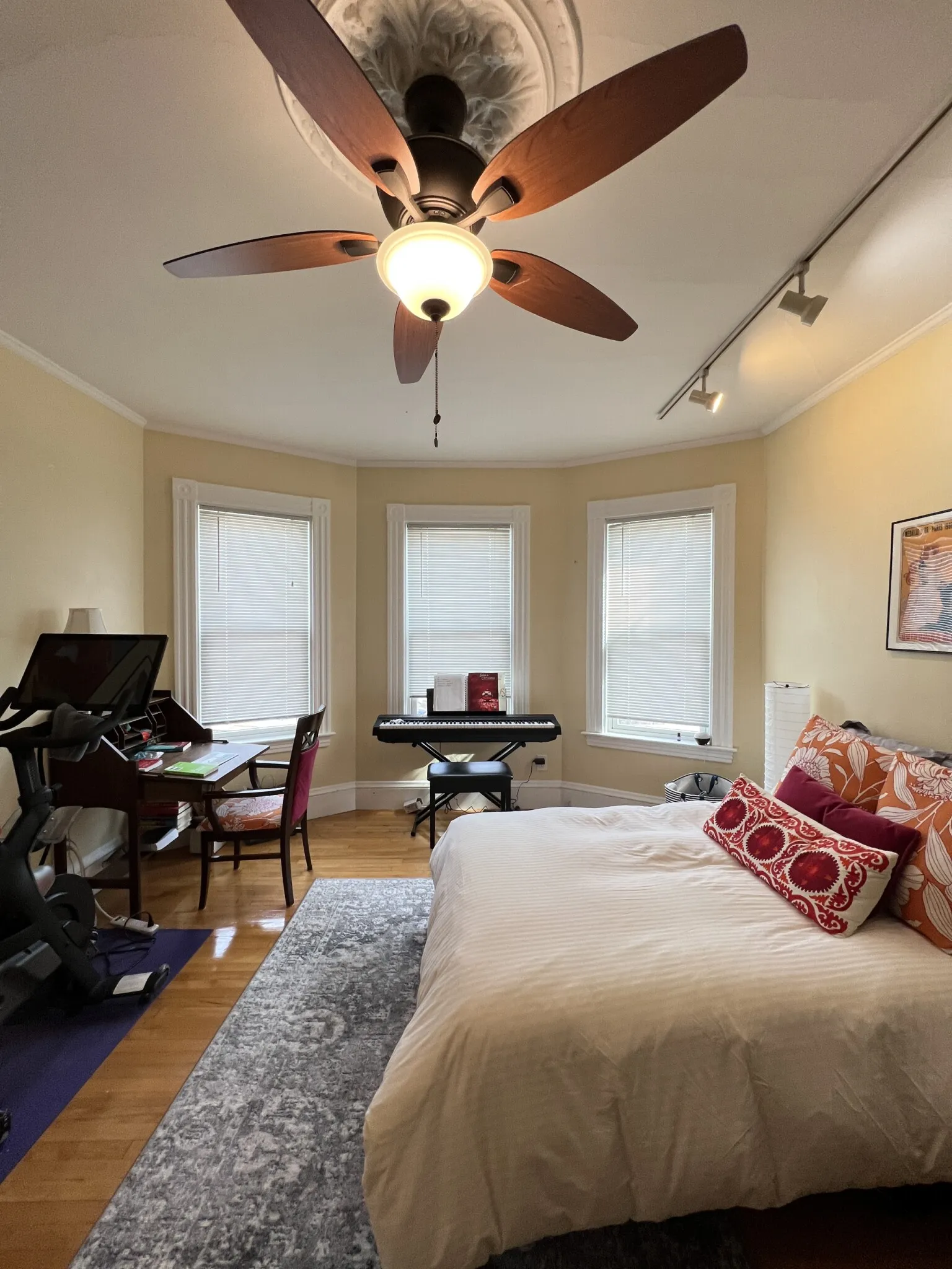 176 Elm St, North Cambridge