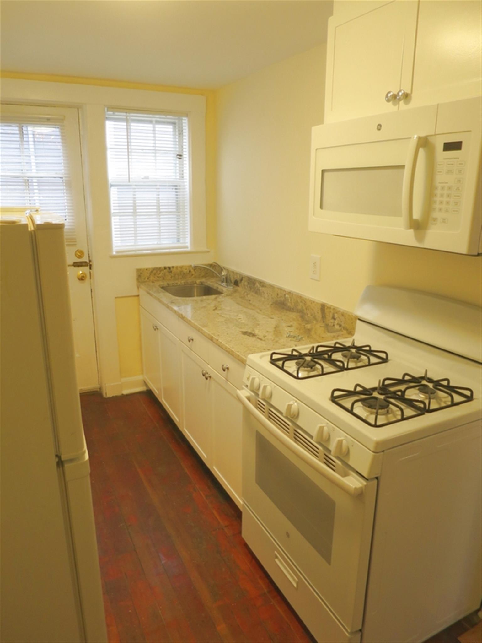 1 bed, 1 bath apartment for rent at 38 Gibson St Unit 6, Harvard Square — photo 3 of 7