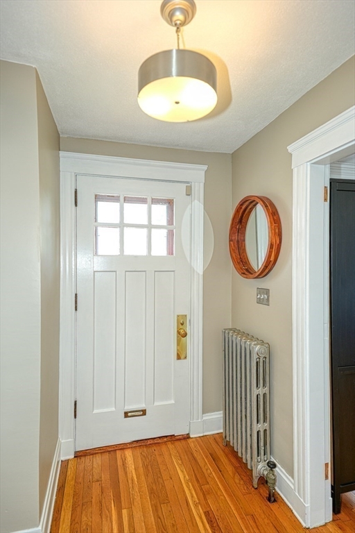 85 Roosevelt Rd, Medford