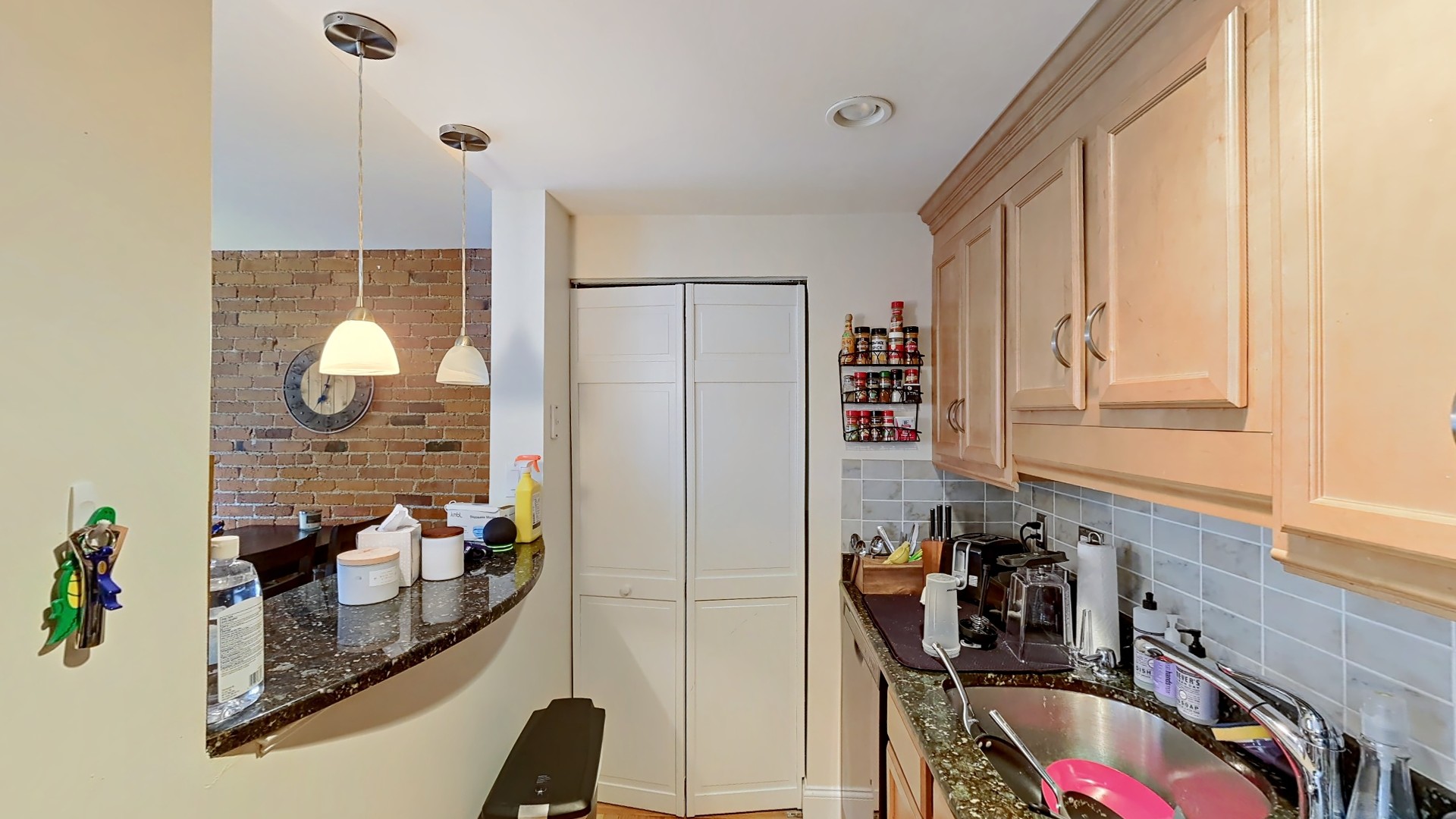 78 Gainsborough St, Fenway