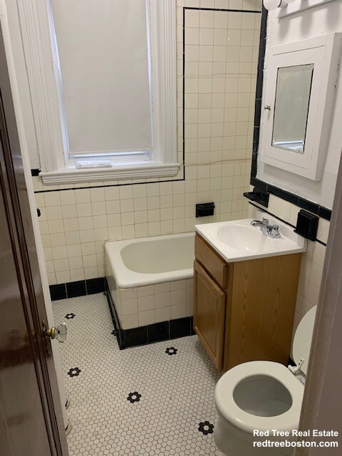 1800 Commonwealth Ave, Brighton