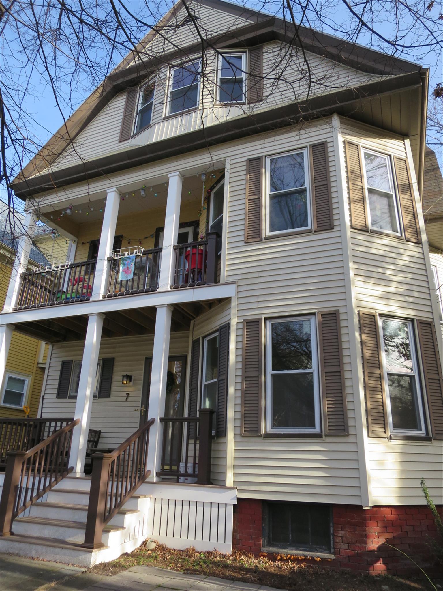 1.5 bed, 1 bath apartment for rent at 7 Rogers Ave Unit 1, Davis Square — photo 15 of 15