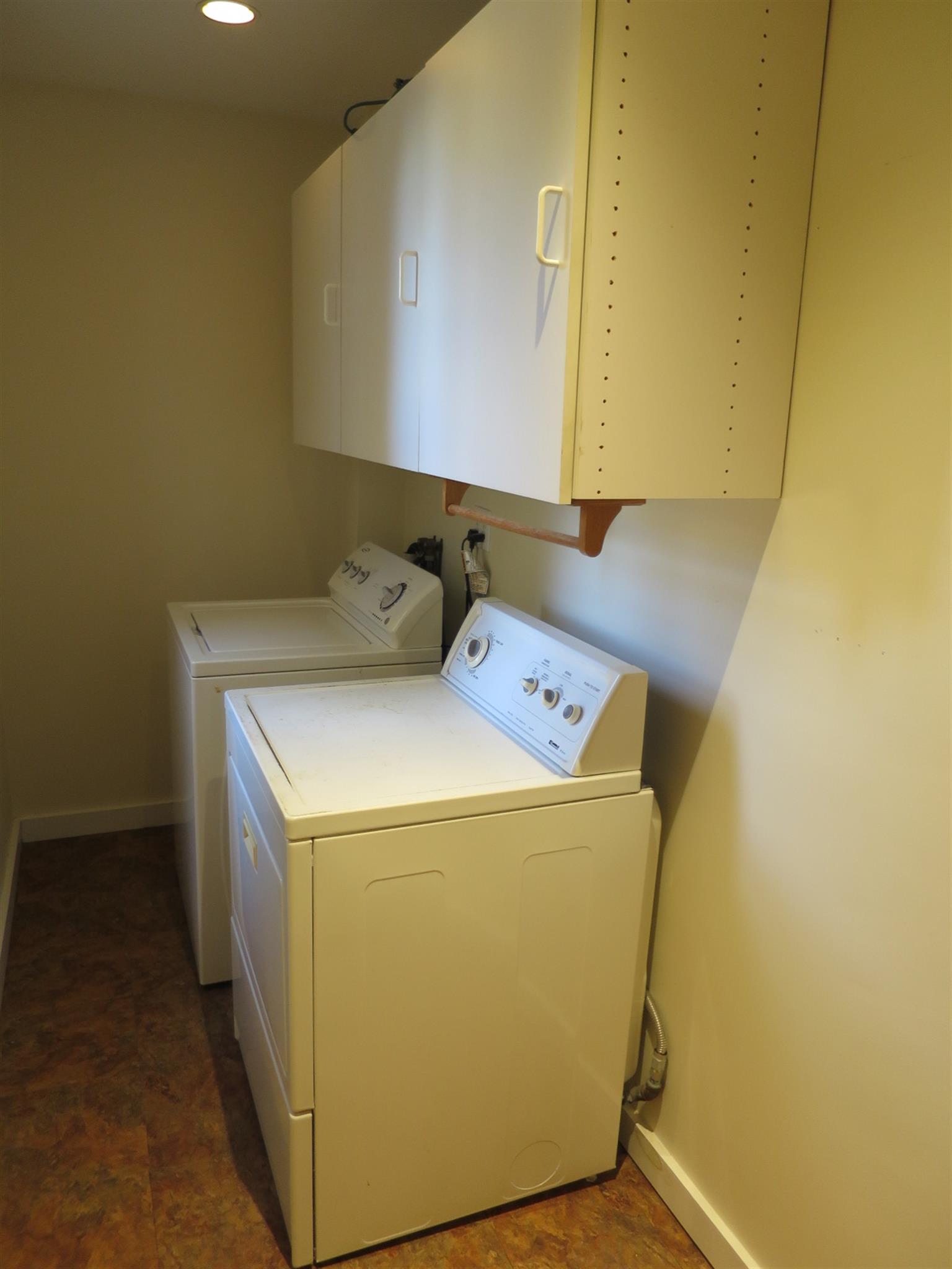 1.5 bed, 1 bath apartment for rent at 7 Rogers Ave Unit 1, Davis Square — photo 11 of 15