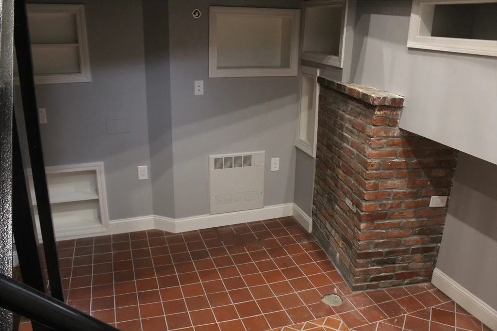49 Brimmer St, Beacon Hill