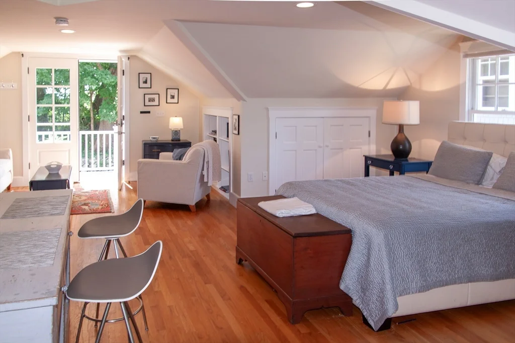 17 Atlantic Ave, Cohasset