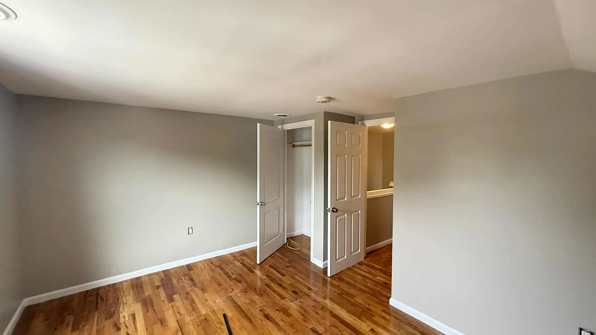 38 Forest St, Roxbury