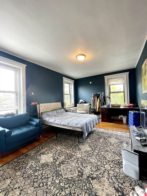 12 Greenway Ct, Coolidge Corner