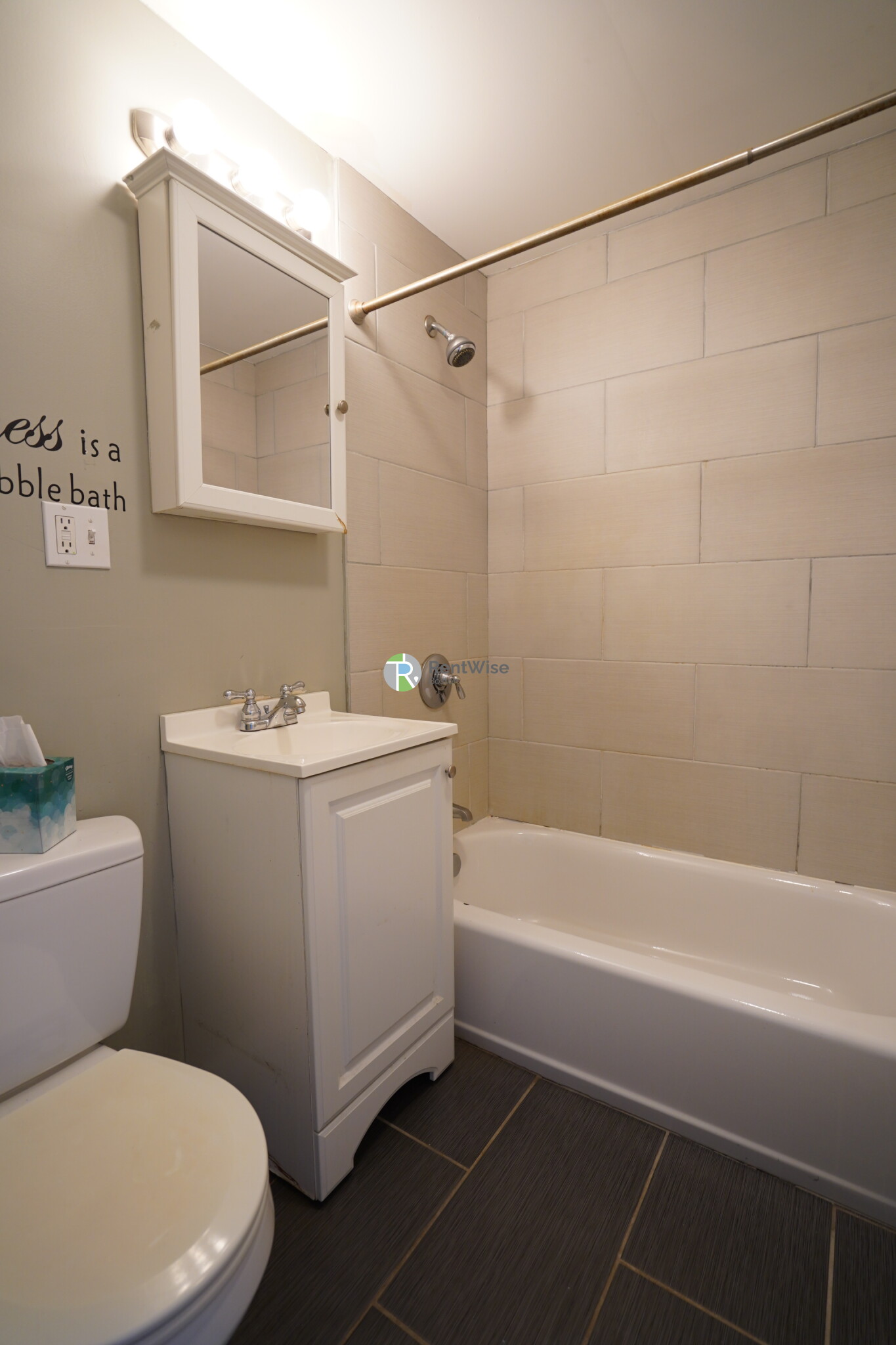 36 L St, South Boston