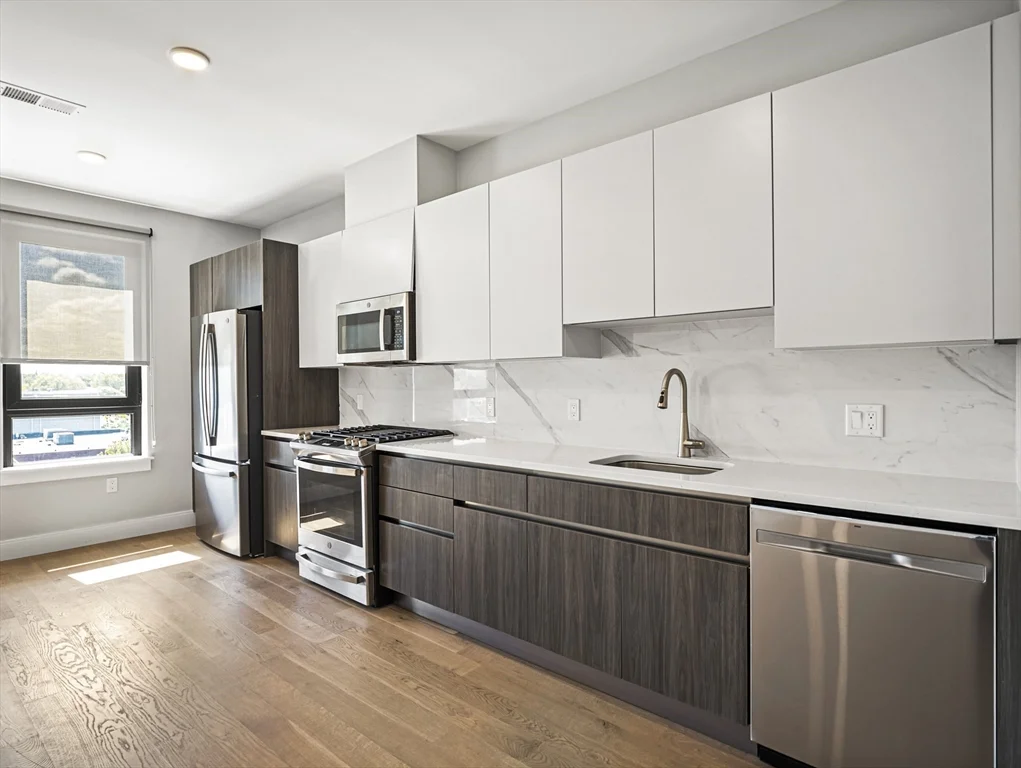 9 Central St, Spring Hill