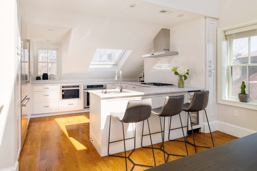 462 Shawmut, South End