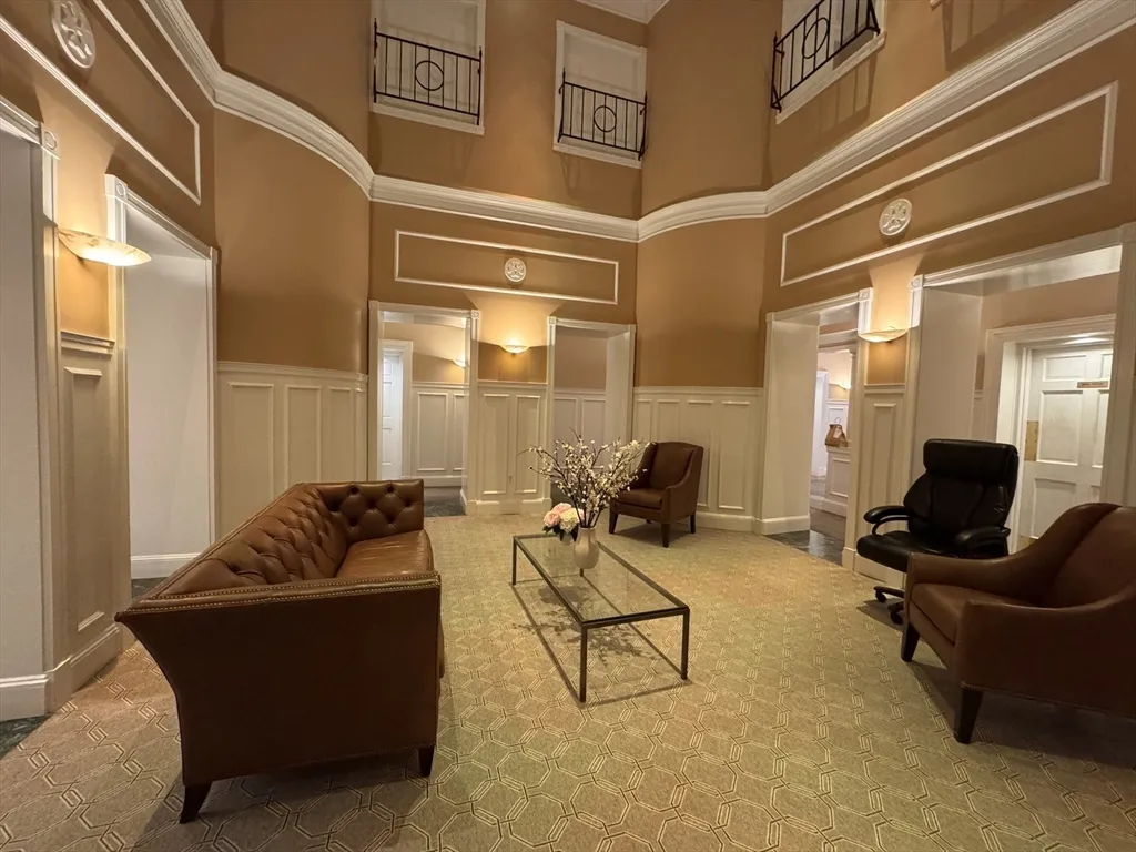 416 Marlborough St, Back Bay