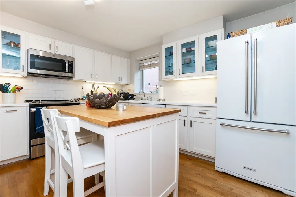 66 Winchester St, Coolidge Corner