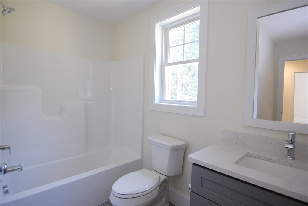 1 Scout Ln, Nashua