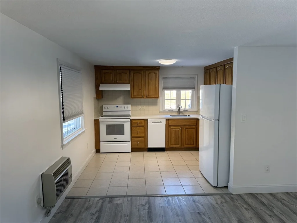 6 Franzone Dr, Bradford