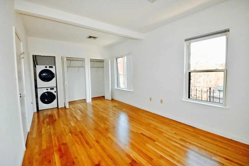 32 Fairfield, Back Bay