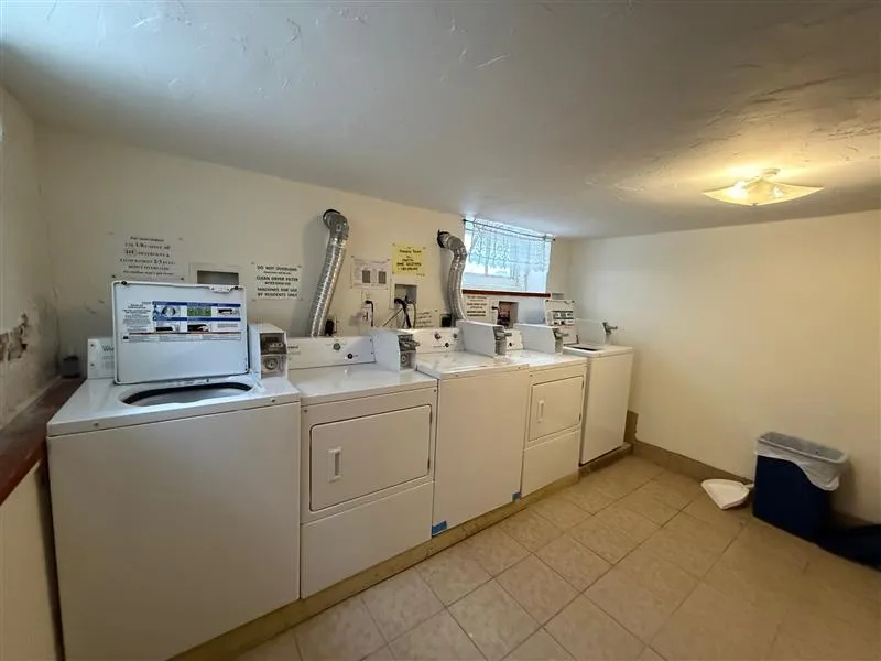 15 Laurel St, Ward Two