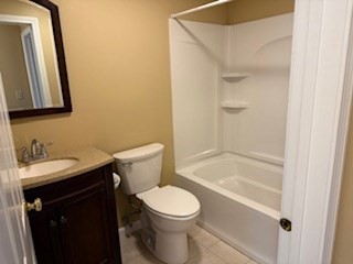 77 School St, Northborough