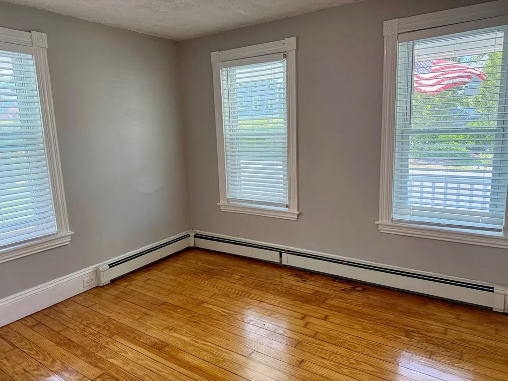 3 Murray St, Downtown