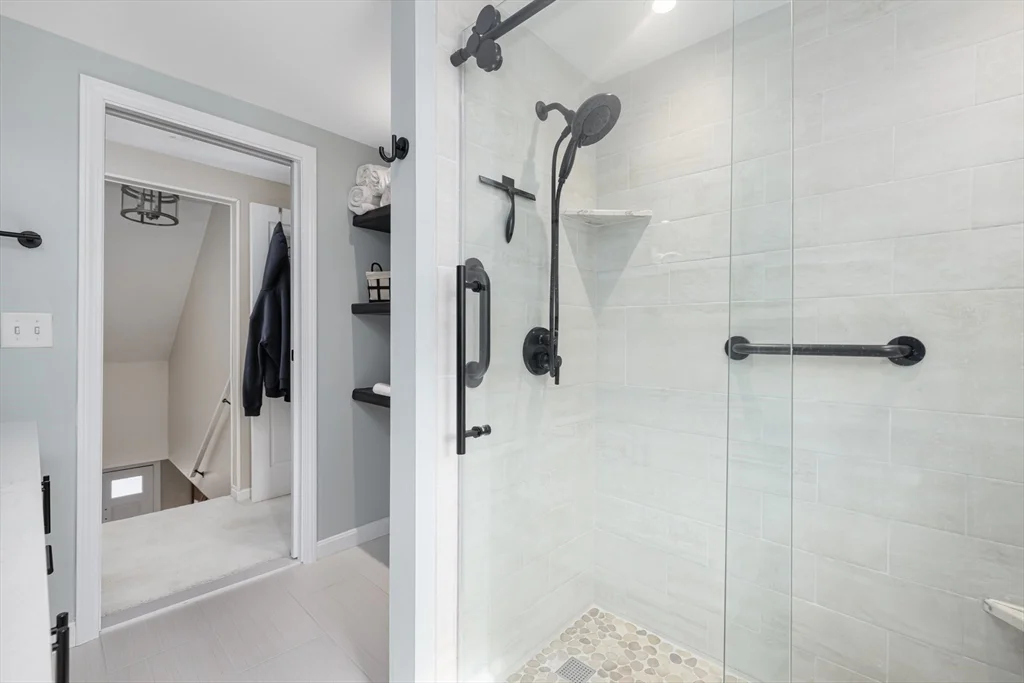 42 Fairmount St, New Bedford