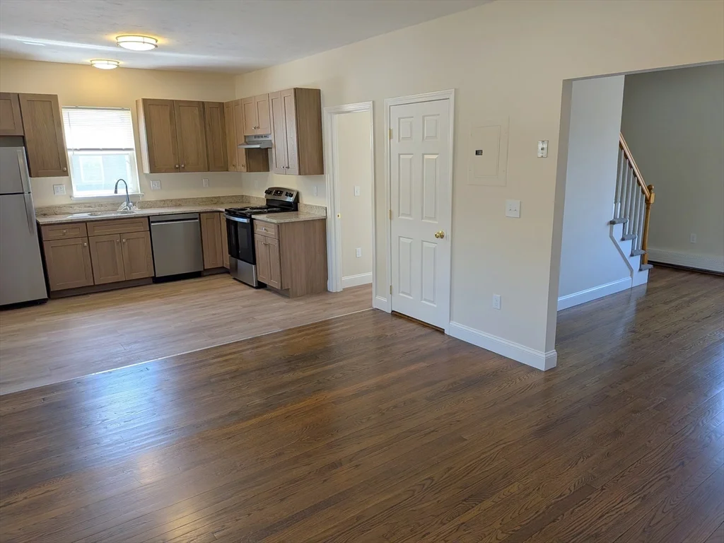 146 Pine St, Attleboro