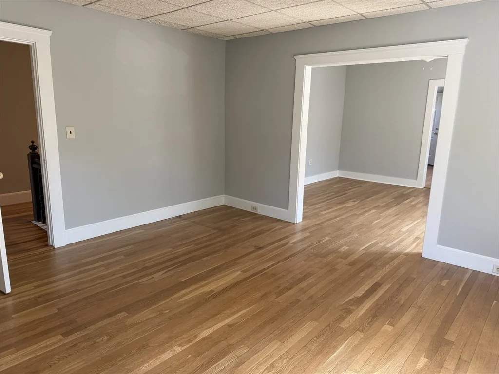 56 South Main St, Uxbridge