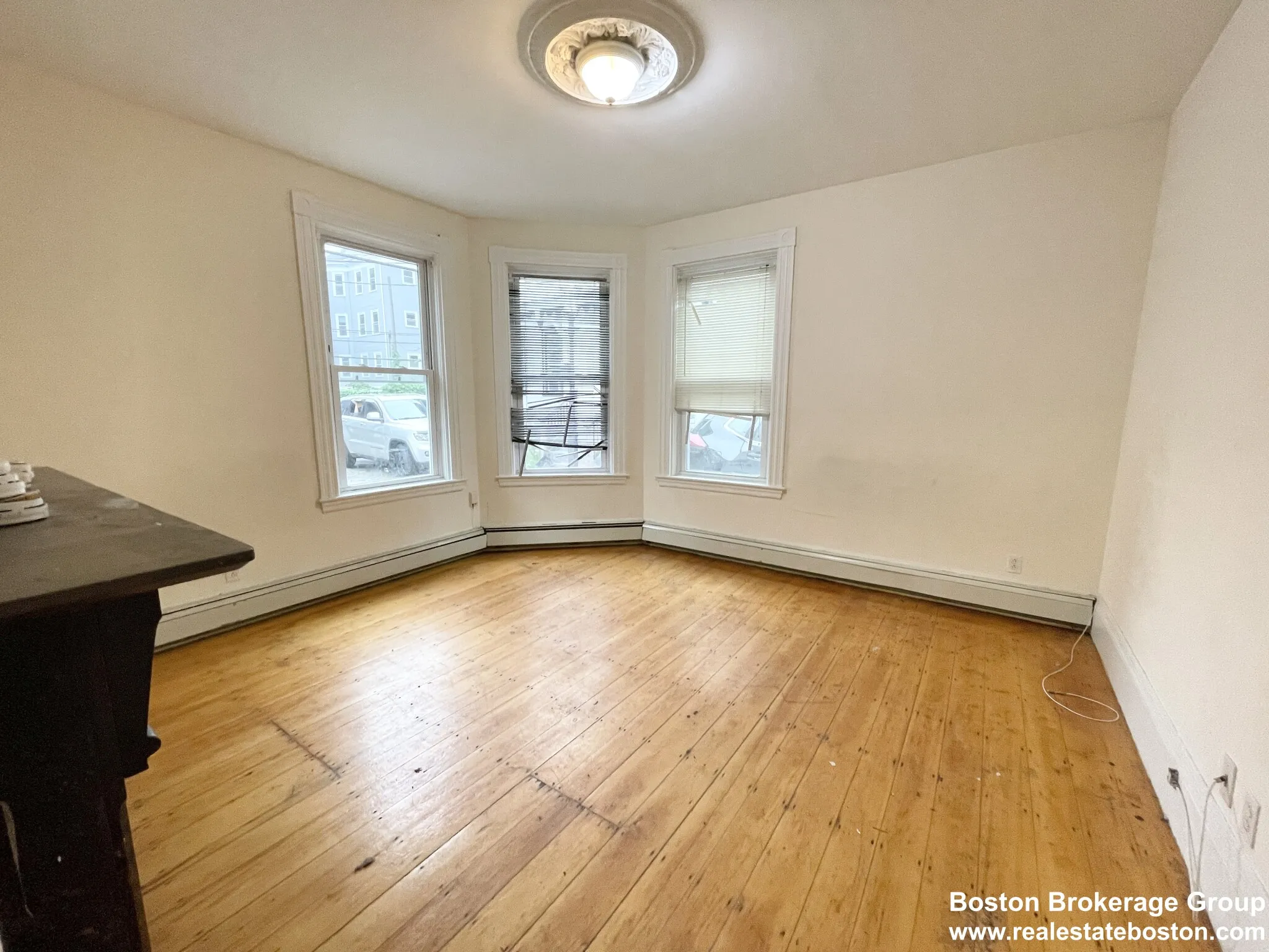 1 Folsom Ave, Mission Hill