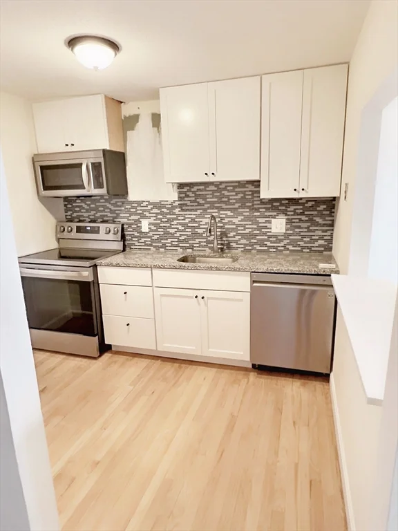 1039 Commonwealth Ave, Allston
