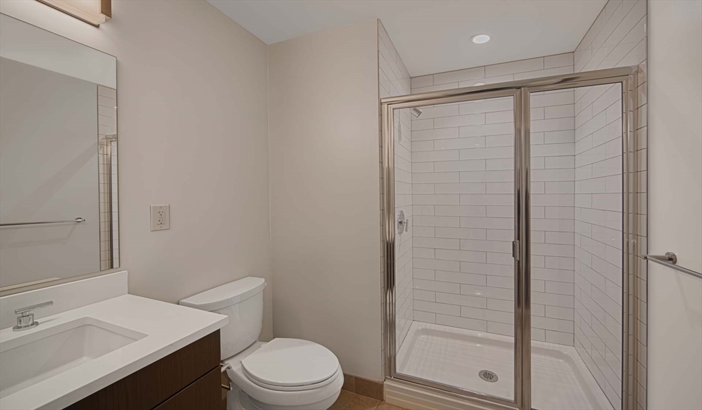 1 Canal St, North End