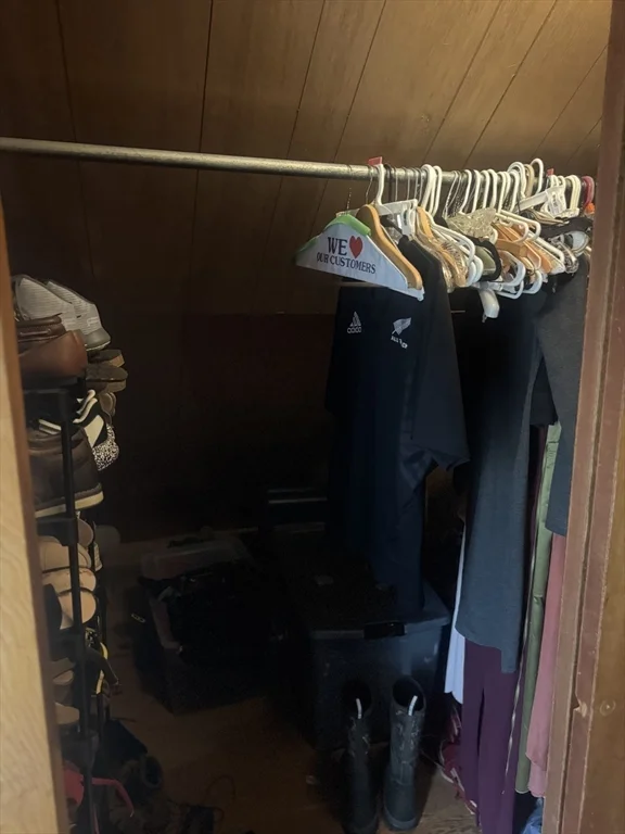 29 Brewster St, Medford