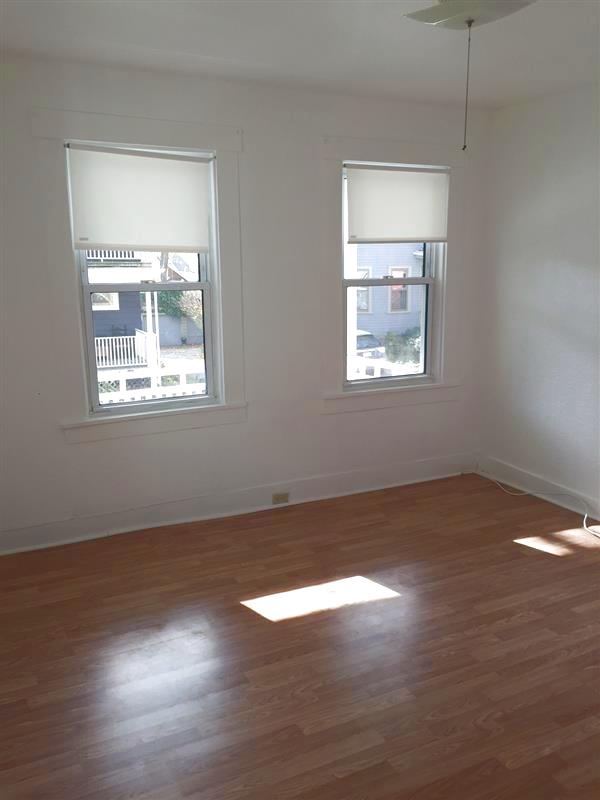 2.5 bed, 1 bath apartment for rent at 31 Oxford St Unit 1, Prospect Hill — photo 9 of 22