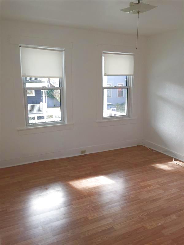 2.5 bed, 1 bath apartment for rent at 31 Oxford St Unit 1, Prospect Hill — photo 13 of 22