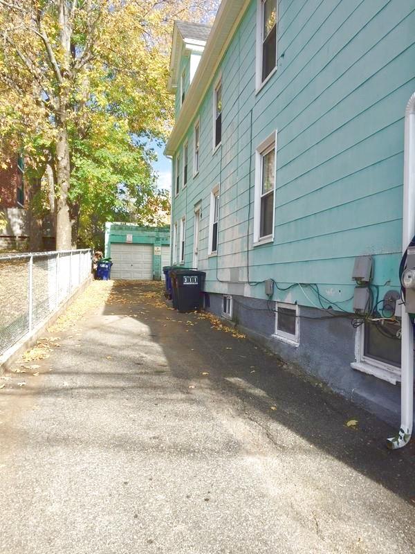 2.5 bed, 1 bath apartment for rent at 31 Oxford St Unit 1, Prospect Hill — photo 22 of 22