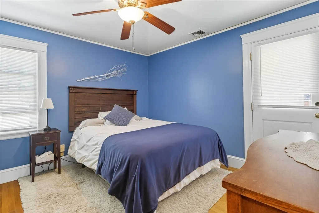 40 Cottage Park Rd, Winthrop