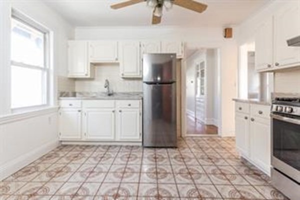 848 South, Roslindale