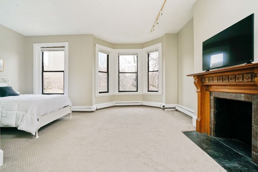 74 W Rutland Sq, South End