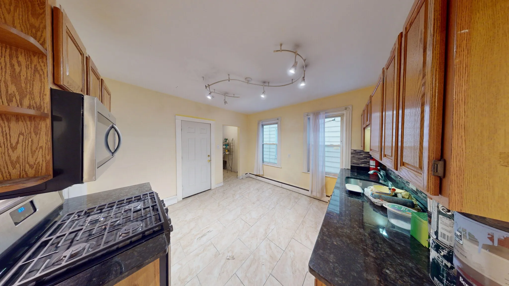 46 Middle St, South Boston