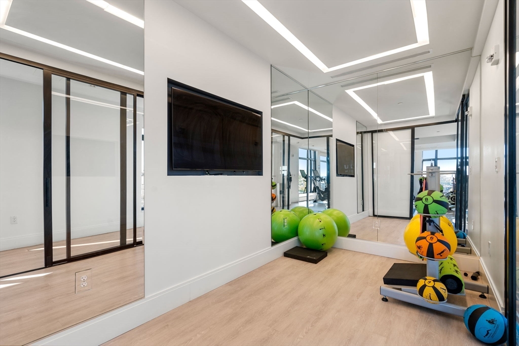 191 Washington St, Brighton