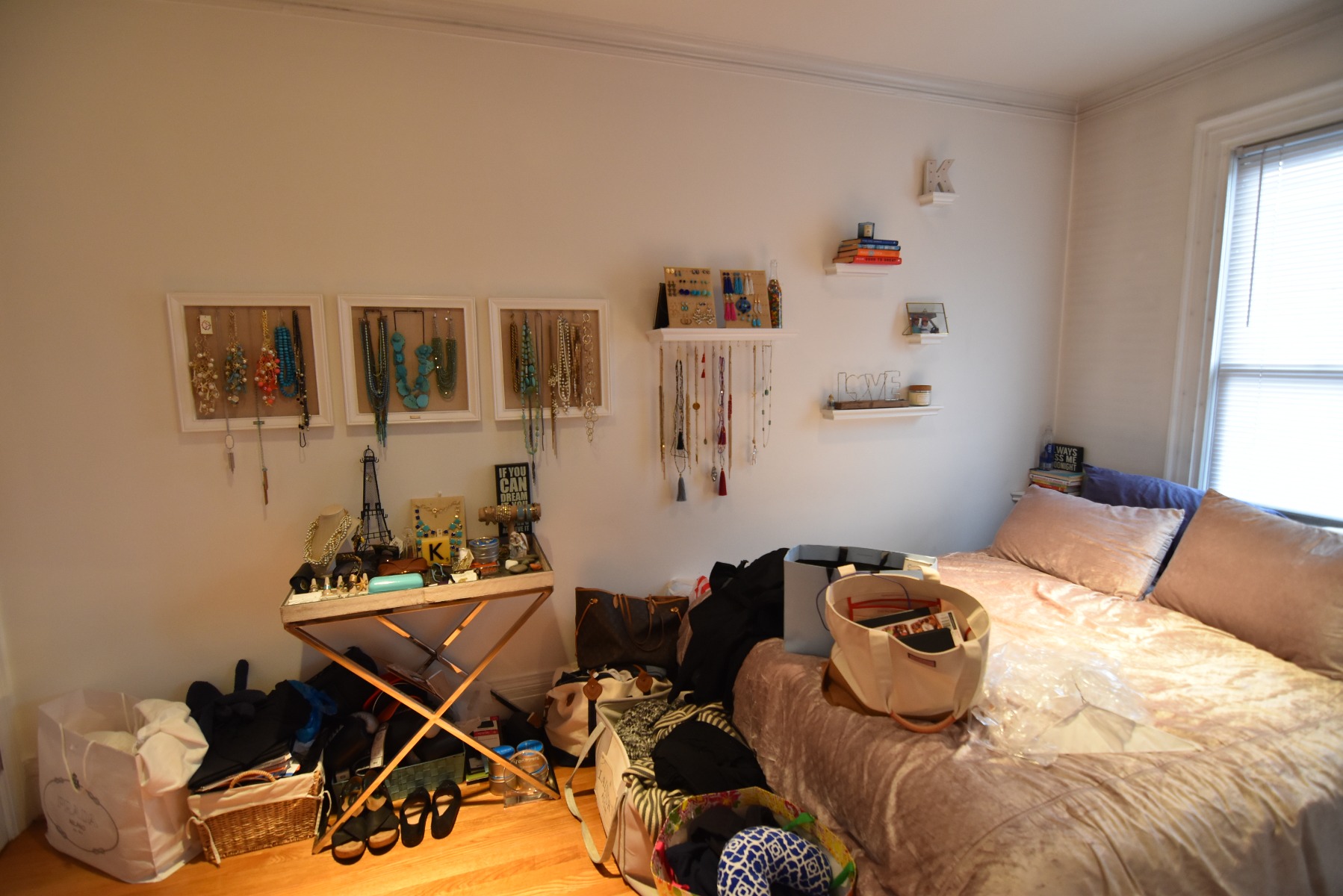 254 Newbury St, Back Bay