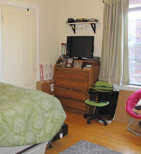 4 bed, 1 bath apartment for rent at 25 Thornley St Unit 1, Dorchester — photo 8 of 9