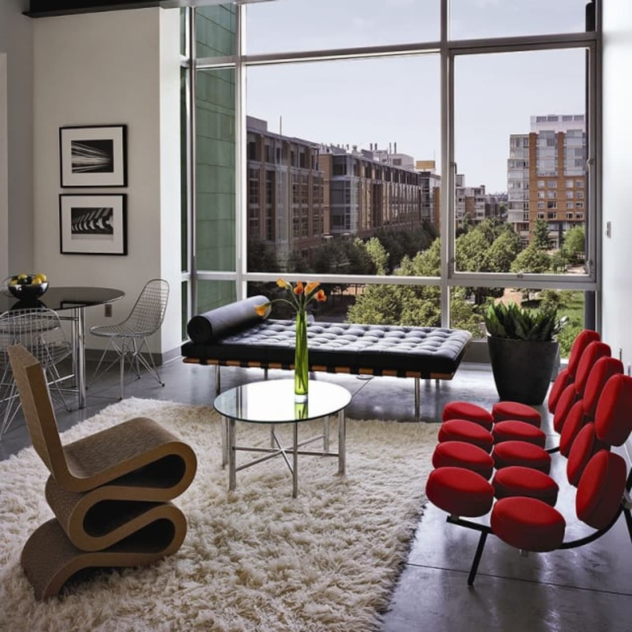 1 bed, 1 bath apartment for rent at 23 Sidney St Unit 401, Central Square — photo 1 of 7