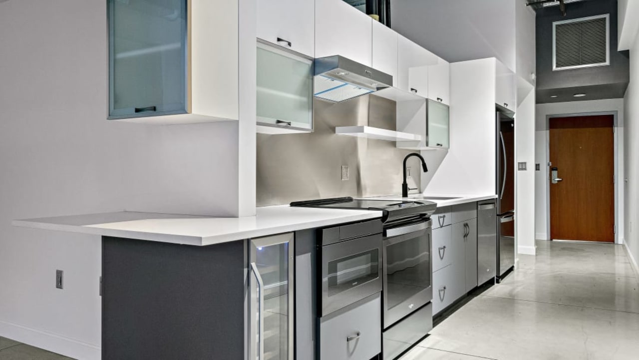 1 bed, 1 bath apartment for rent at 23 Sidney St Unit 401, Central Square — photo 6 of 7