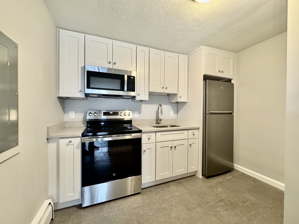 97 Spring St, West Roxbury