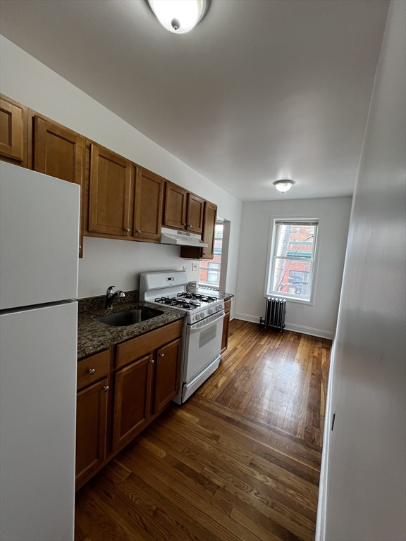 10 Yeamans St, Revere