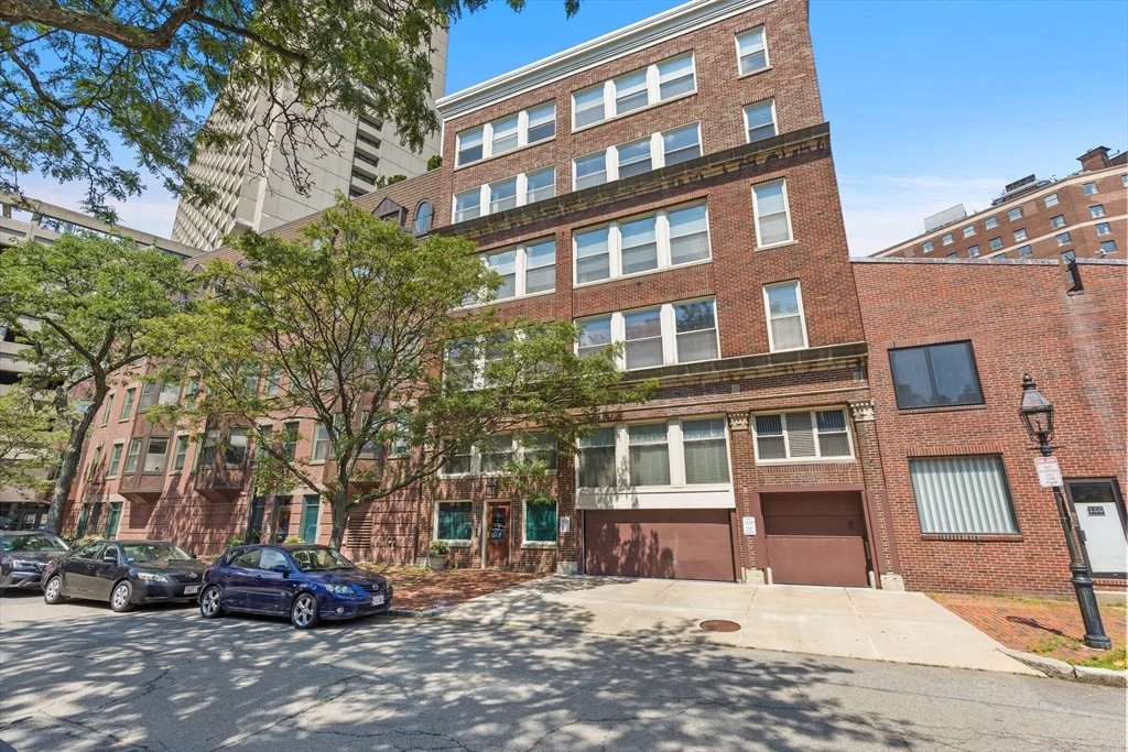 96 Broadway, Back Bay