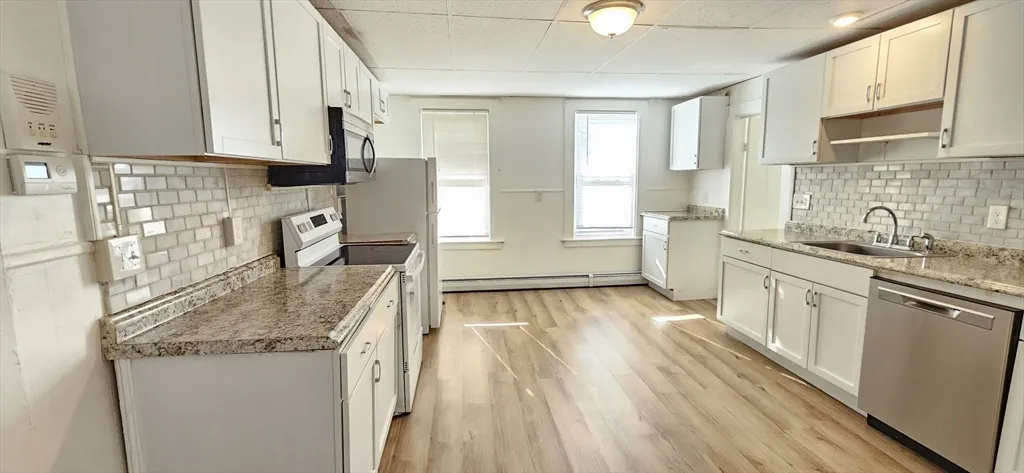 93 Arthur St, Brockton