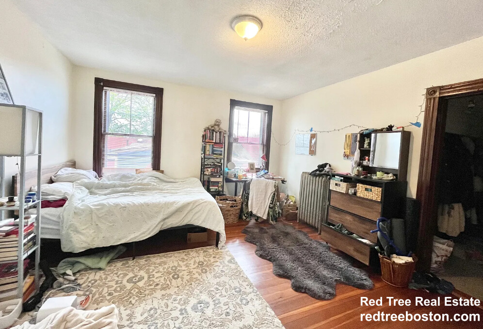 41 Gordon St, Allston