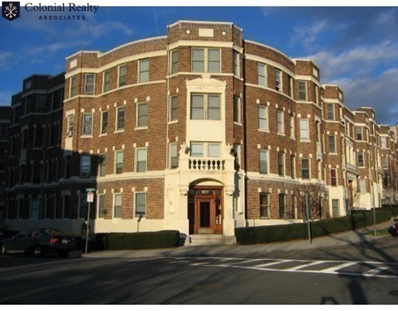 1677 Commonwealth Ave, Brighton