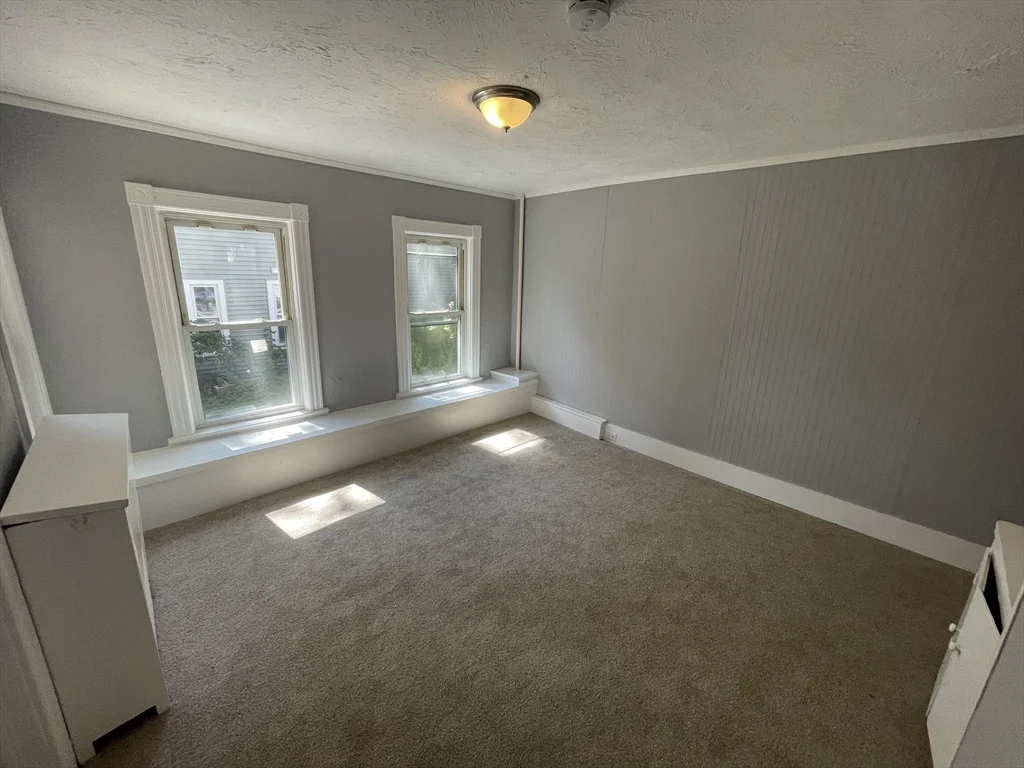 78 Birch St, Worcester